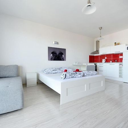 Apartman Centroom بييشتِني المظهر الخارجي الصورة