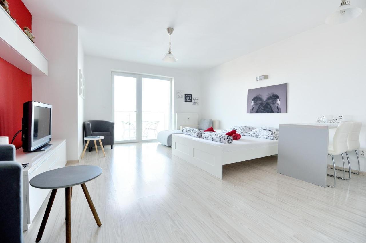 Apartman Centroom بييشتِني المظهر الخارجي الصورة