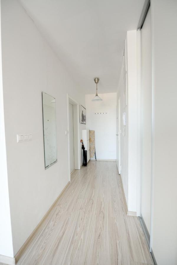 Apartman Centroom بييشتِني المظهر الخارجي الصورة